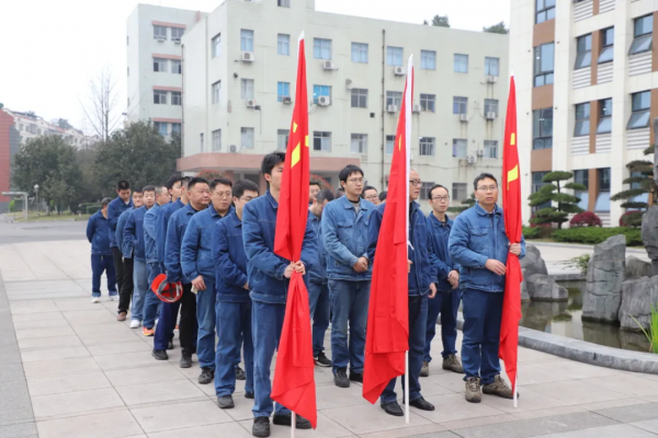 绿色行动?共筑未来 ▏四川龙8唯一官网集团开展2025年义务植树活动